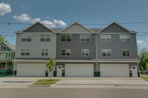 628 10th Avenue N Fargo ND 58102