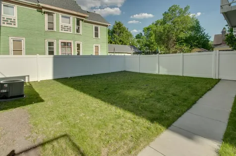628 10th Avenue N Fargo ND 58102