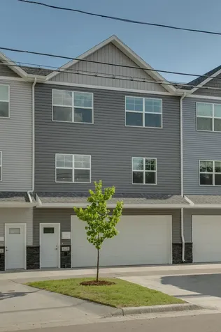 628 10th Avenue N Fargo ND 58102