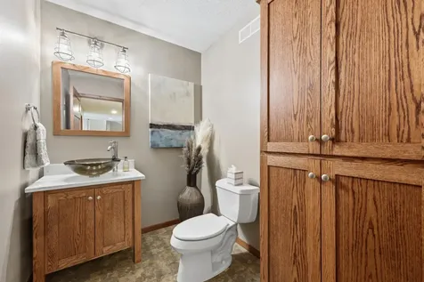 4208 66 Street S Fargo ND 58104