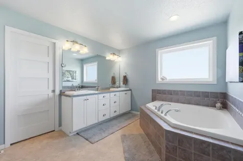 4208 66 Street S Fargo ND 58104