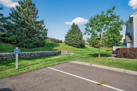 8983 Sawgrass Glen N Maple Grove MN 55311