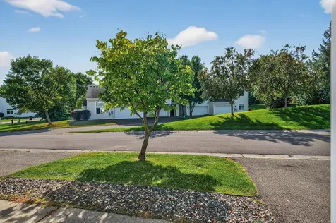 8983 Sawgrass Glen N Maple Grove MN 55311