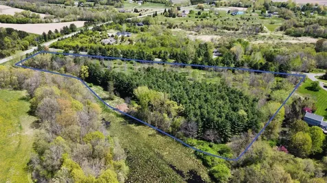 Tbd Nueman Trail Lindstrom MN 55045