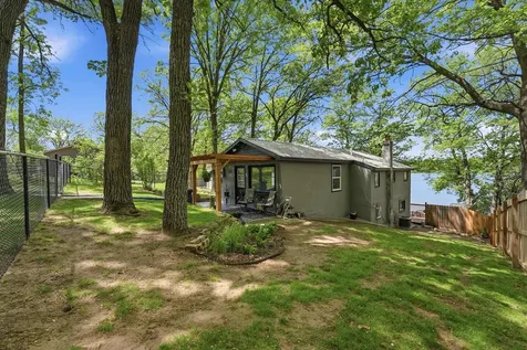 4292 115th Avenue Clear Lake MN 55319