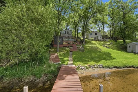 4292 115th Avenue Clear Lake MN 55319