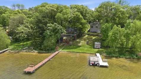 4292 115th Avenue Clear Lake MN 55319