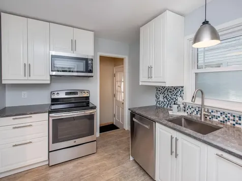 436 Woodlawn Avenue Saint Paul MN 55105