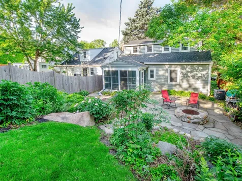 436 Woodlawn Avenue Saint Paul MN 55105