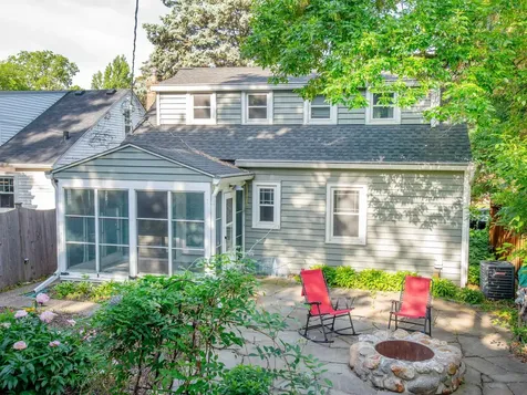 436 Woodlawn Avenue Saint Paul MN 55105
