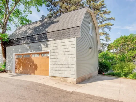436 Woodlawn Avenue Saint Paul MN 55105