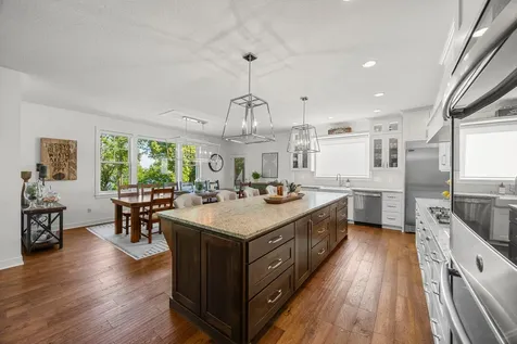 2522 Woods Drive Victoria MN 55386