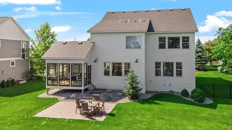 2522 Woods Drive Victoria MN 55386