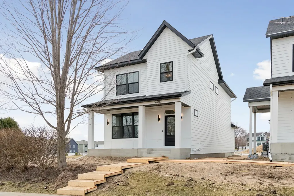 16909 Draft Horse Boulevard Lakeville MN 55044