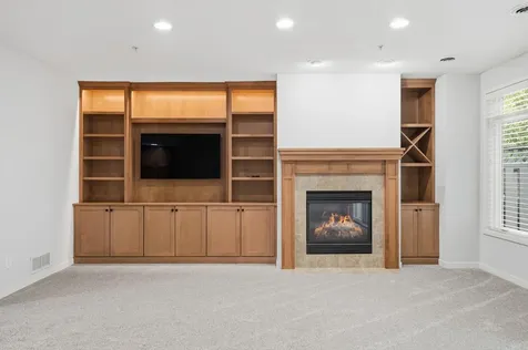 635 Willoughby Way W Minnetonka MN 55305