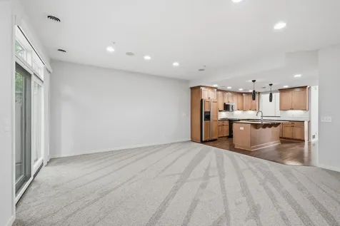 635 Willoughby Way W Minnetonka MN 55305