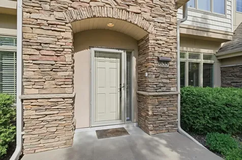 635 Willoughby Way W Minnetonka MN 55305