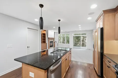 635 Willoughby Way W Minnetonka MN 55305