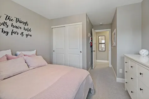 18147 Glassfern Lane Lakeville MN 55044