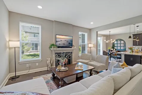 18147 Glassfern Lane Lakeville MN 55044