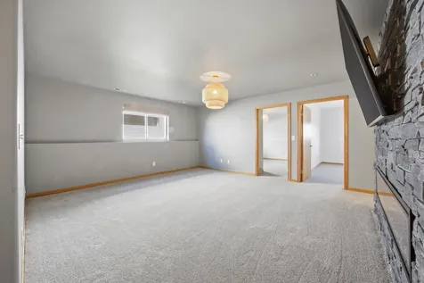 4825 50th Avenue S Fargo ND 58104