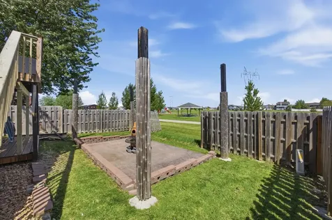4825 50th Avenue S Fargo ND 58104