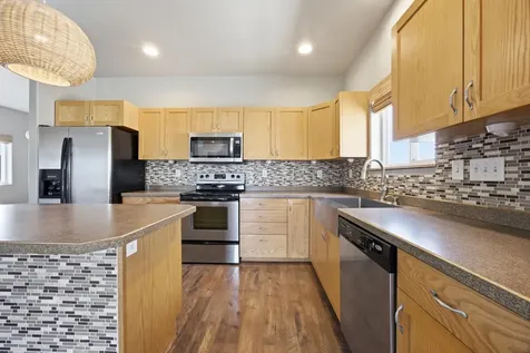 4825 50th Avenue S Fargo ND 58104