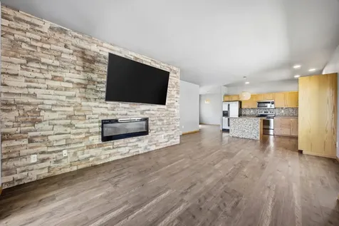 4825 50th Avenue S Fargo ND 58104