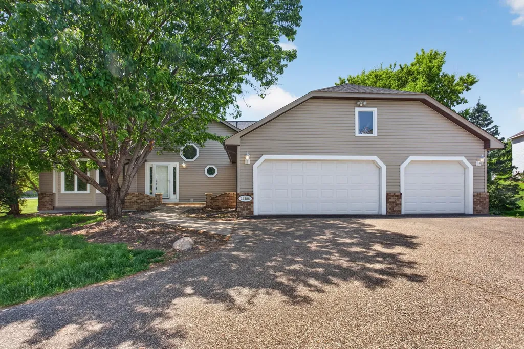 17588 66th Avenue N Maple Grove MN 55311
