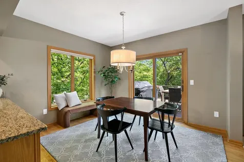 8879 Sylvan Ridge Eden Prairie MN 55347