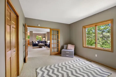 8879 Sylvan Ridge Eden Prairie MN 55347