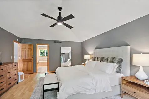8879 Sylvan Ridge Eden Prairie MN 55347