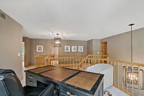 8879 Sylvan Ridge Eden Prairie MN 55347