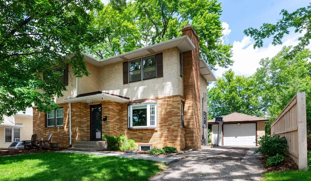 1257 Idaho Avenue W Saint Paul MN 55108