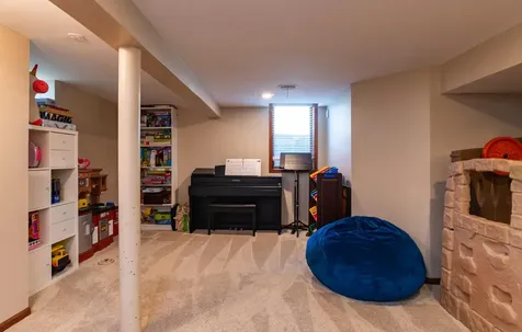 1257 Idaho Avenue W Saint Paul MN 55108