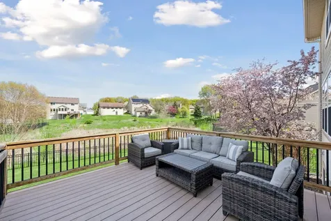 2109 Valley Creek Lane Shakopee MN 55379