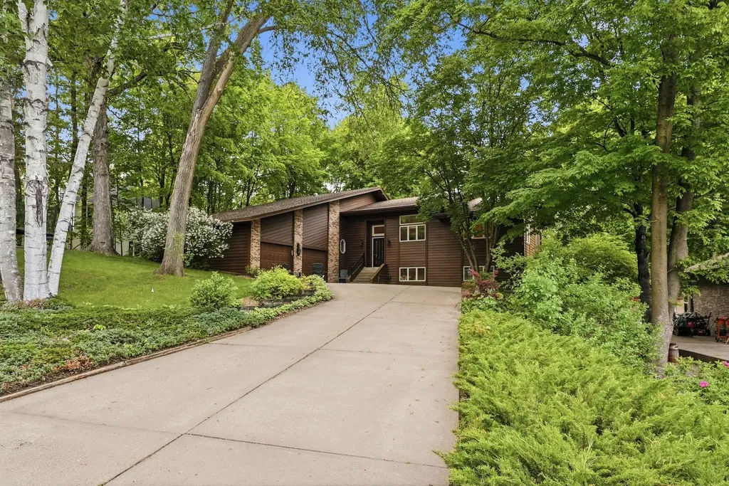 709 Northwood Drive Delano MN 55328