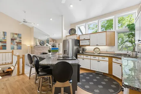 1807 Timberline Trail Minnetonka MN 55305