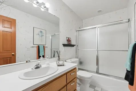 1807 Timberline Trail Minnetonka MN 55305