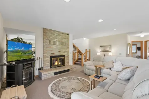 1807 Timberline Trail Minnetonka MN 55305