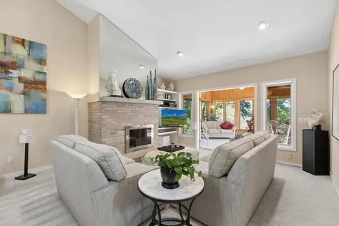 1807 Timberline Trail Minnetonka MN 55305