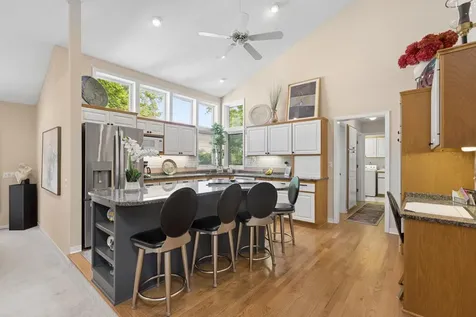 1807 Timberline Trail Minnetonka MN 55305
