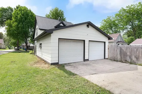 443 N Pine Avenue Owatonna MN 55060