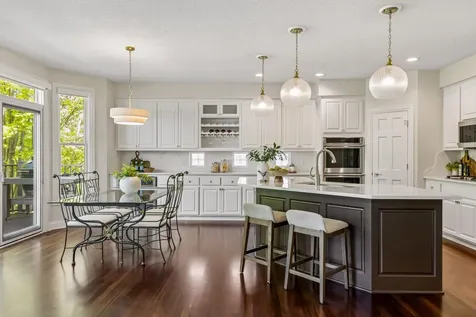 1981 Topaz Drive Chanhassen MN 55317