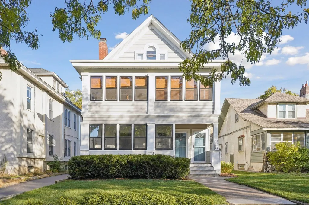 2441 Dupont Avenue S Minneapolis MN 55405