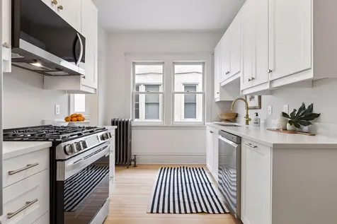 2441 Dupont Avenue S Minneapolis MN 55405