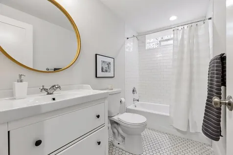 2441 Dupont Avenue S Minneapolis MN 55405