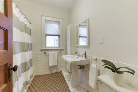 2441 Dupont Avenue S Minneapolis MN 55405
