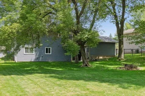 6919 Calgary Road Woodbury MN 55125