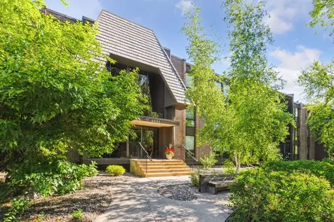 6085 Lincoln Drive Edina MN 55436